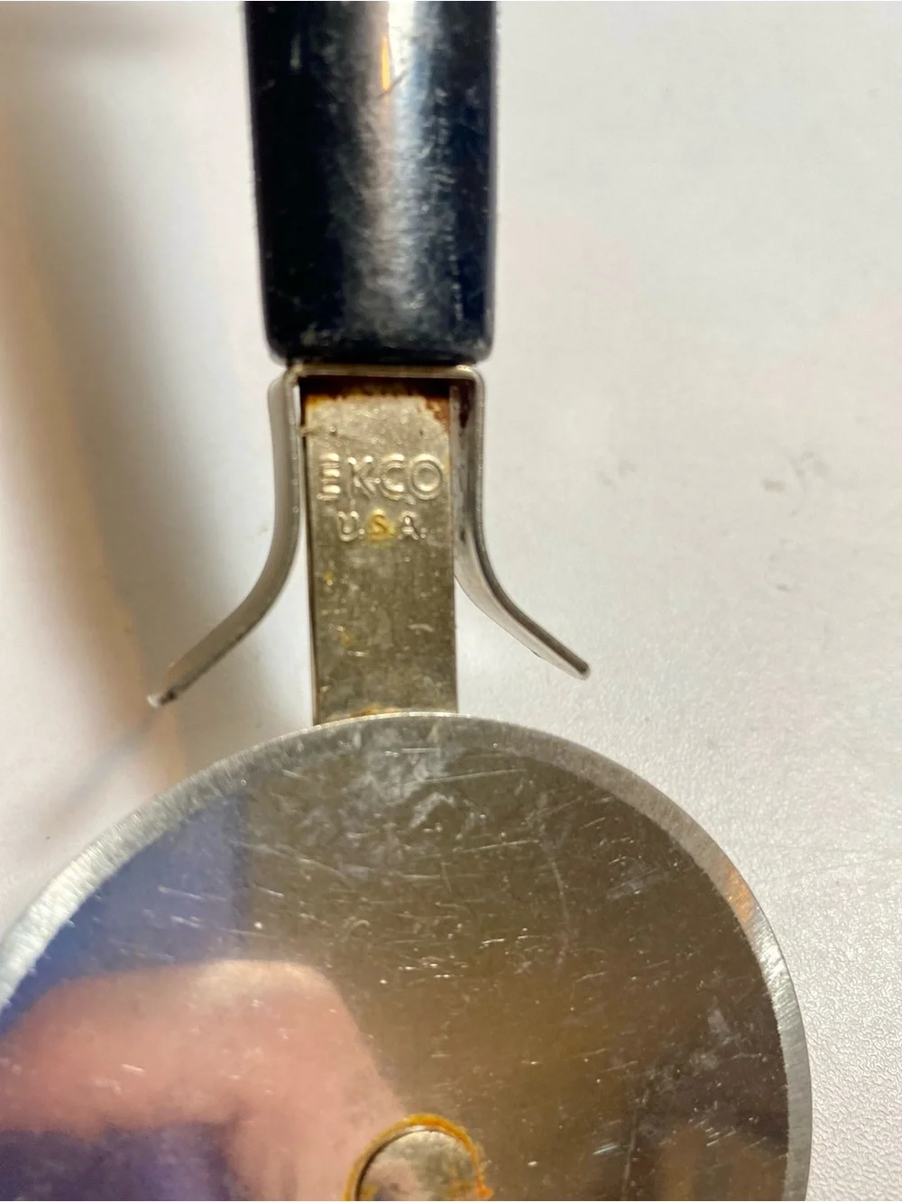 VTG EKCO USA Pizza Cutter Wheel Black Plastic Handle Silver Metal Hanging Hole